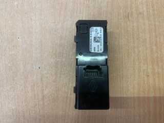 bontott RENAULT ZOE Multimédia Vezérlő