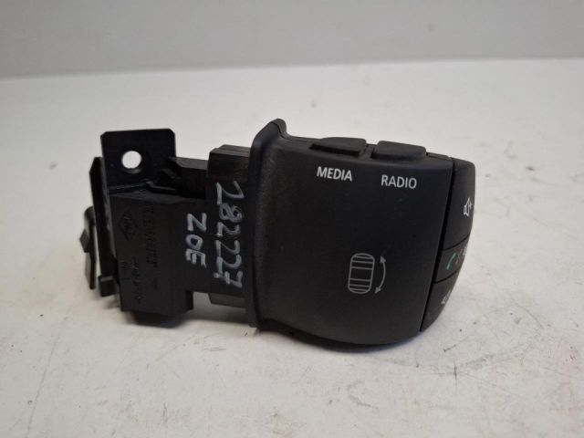 bontott RENAULT ZOE Rádió / CD Kapcsoló