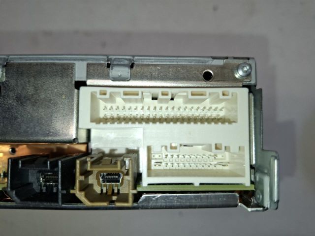 bontott RENAULT ZOE Rádió / CD