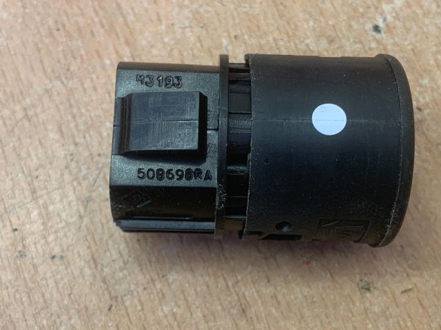 bontott RENAULT ZOE Start / Stop Indító Gomb