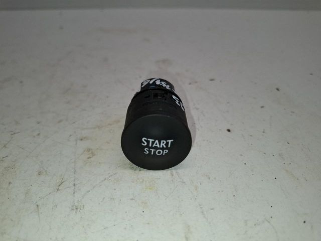 bontott RENAULT ZOE Start / Stop Indító Gomb