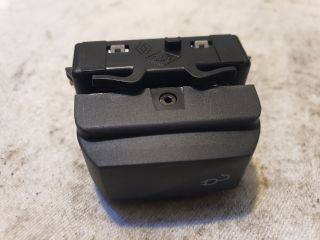 bontott RENAULT ZOE Tankajtó Nyitó Kar / Gomb