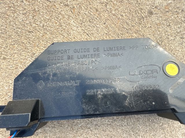 bontott RENAULT ZOE Tankajtó