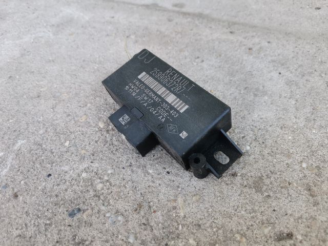 bontott RENAULT ZOE Tolatóradar Elektronika