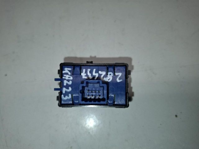 bontott RENAULT ZOE Tolatóradar Kapcsoló