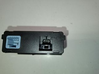bontott RENAULT ZOE USB Aljzat