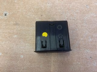 bontott RENAULT ZOE USB Aljzat