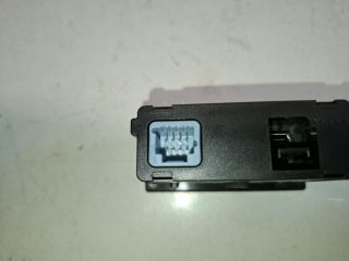 bontott RENAULT ZOE USB Aljzat