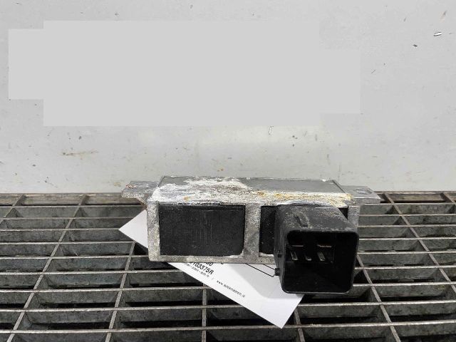 bontott RENAULT ZOE Akkumulátor Relé