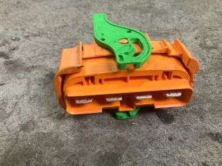 bontott RENAULT ZOE Fő Relé