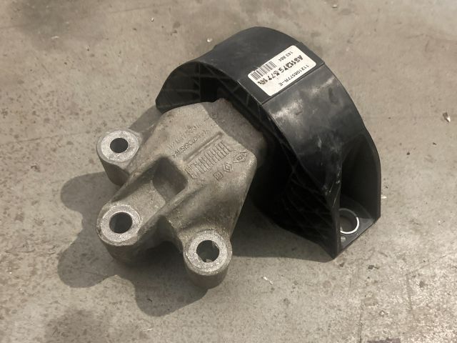 bontott RENAULT ZOE Motor Tartó Bak Jobb