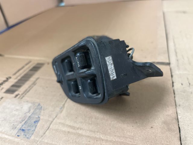 bontott ROVER 200 Ablakemelő Kapcsoló Négyes / Kettes