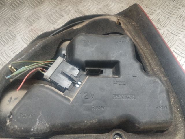 bontott ROVER 200 Bal Hátsó Lámpa