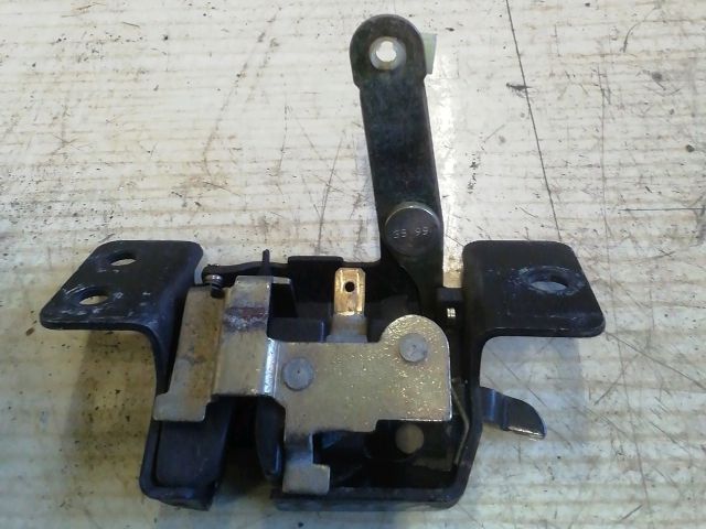 bontott ROVER 400 Csomagtérajtó Zárszerkezet