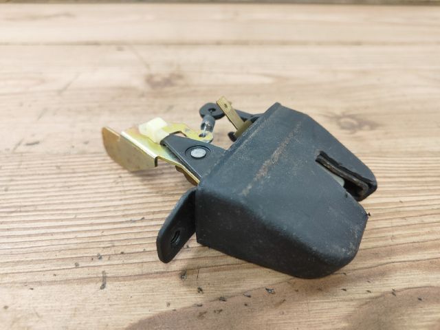 bontott ROVER 400 Csomagtérajtó Zárszerkezet