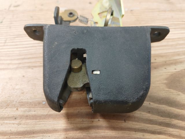 bontott ROVER 400 Csomagtérajtó Zárszerkezet