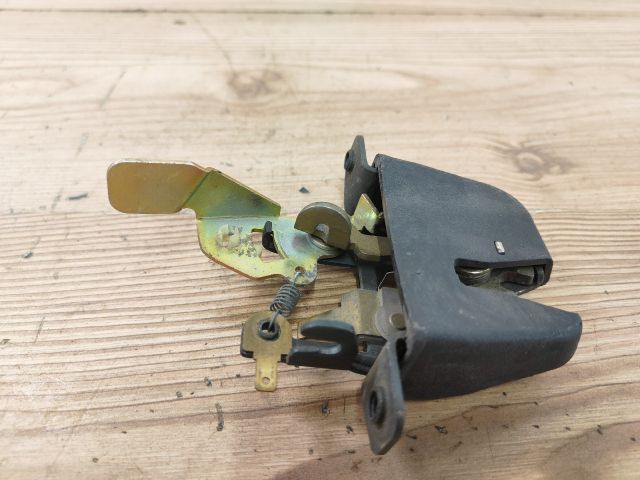 bontott ROVER 400 Csomagtérajtó Zárszerkezet