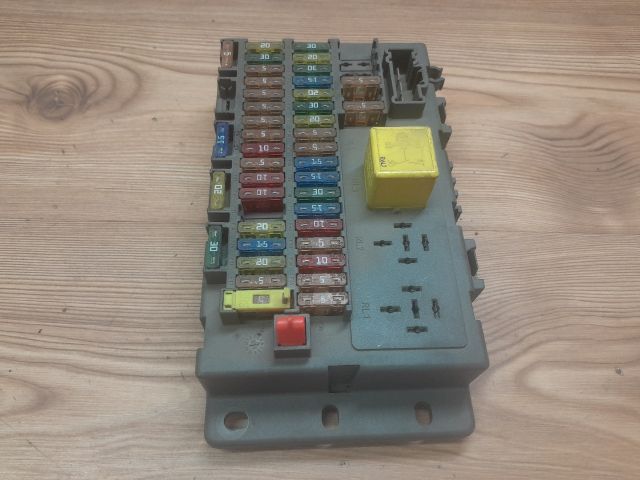 bontott ROVER 75 Biztosítéktábla Utastér