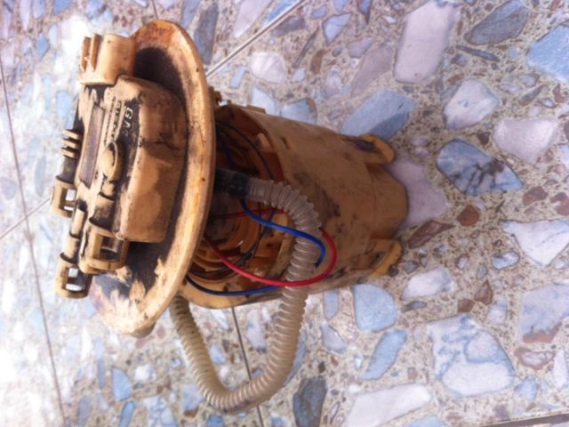 bontott SAAB 9-3 Üzemanyag Szivattyú