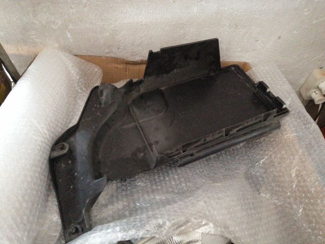 bontott SAAB 9-3 Akkumulátor Fedél