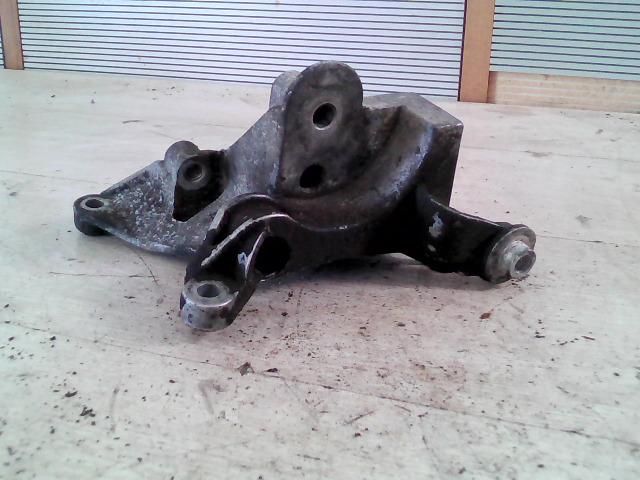 bontott SAAB 9-3 Generátor Tartó Bak