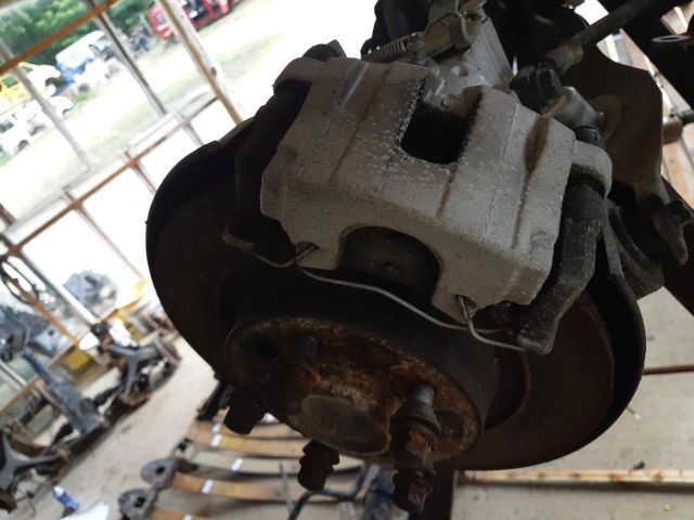 bontott SAAB 9-3 Bal hátsó Féknyereg Munkahengerrel