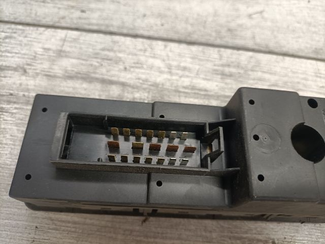 bontott SAAB 9-3 Ablakemelő Kapcsoló Négyes / Kettes