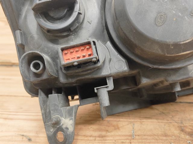 bontott SAAB 9-3 Bal Fényszóró