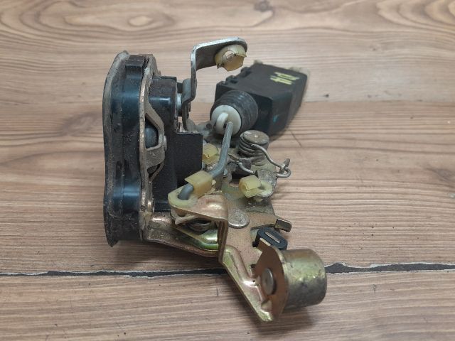 bontott SAAB 9-3 Bal hátsó Ajtózár