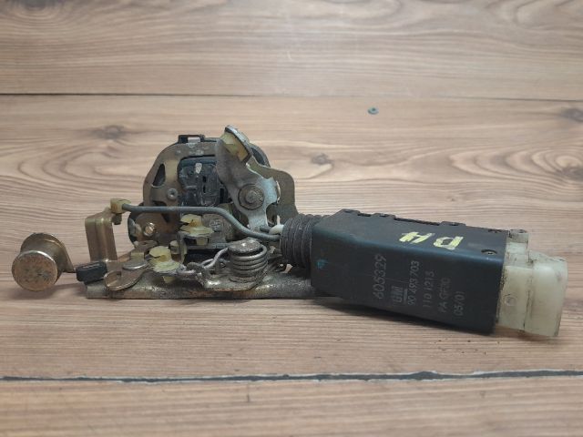 bontott SAAB 9-3 Bal hátsó Ajtózár