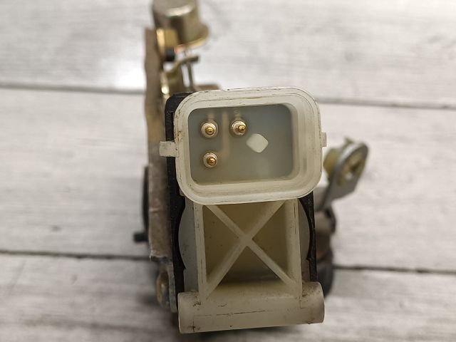 bontott SAAB 9-3 Bal hátsó Ajtózár