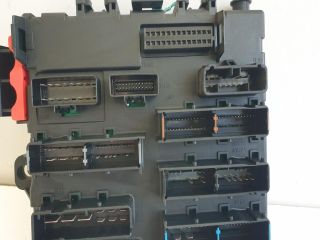 bontott SAAB 9-3 Biztosítéktábla Csomagtér