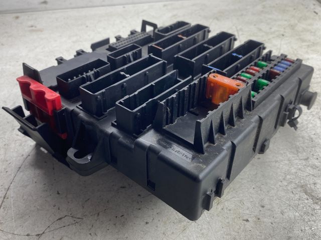 bontott SAAB 9-3 Biztosítéktábla Doboz