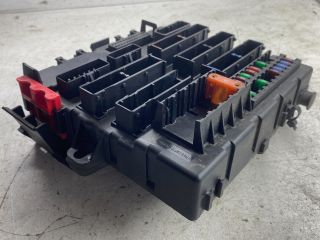 bontott SAAB 9-3 Biztosítéktábla Doboz