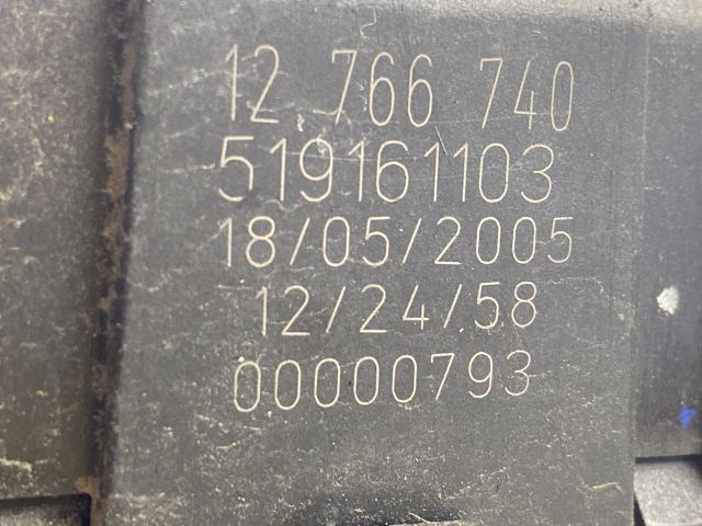 bontott SAAB 9-3 Biztosítéktábla Doboz