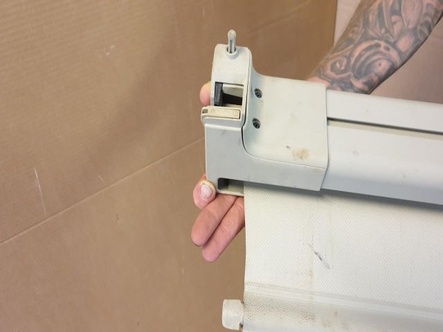 bontott SAAB 9-3 Csomagtér Roló