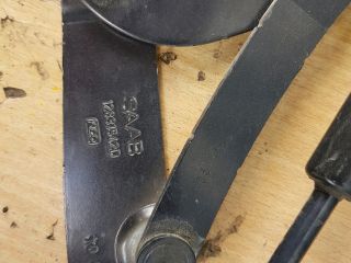 bontott SAAB 9-3 Csomagtérajtó Jobb Zsanér