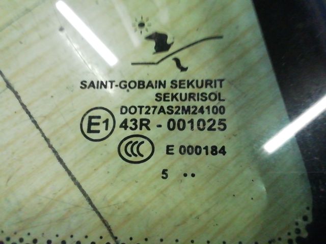 bontott SAAB 9-3 Jobb C Oszlop Oldalablak Üveg