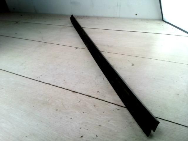 bontott SAAB 9-3 Jobb első Vízlehúzó Gumicsík