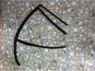 bontott SAAB 9-3 Jobb hátsó Ablakvezető Gumi