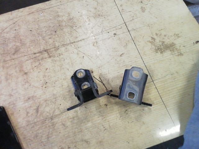 bontott SAAB 9-3 Jobb hátsó Zsanér