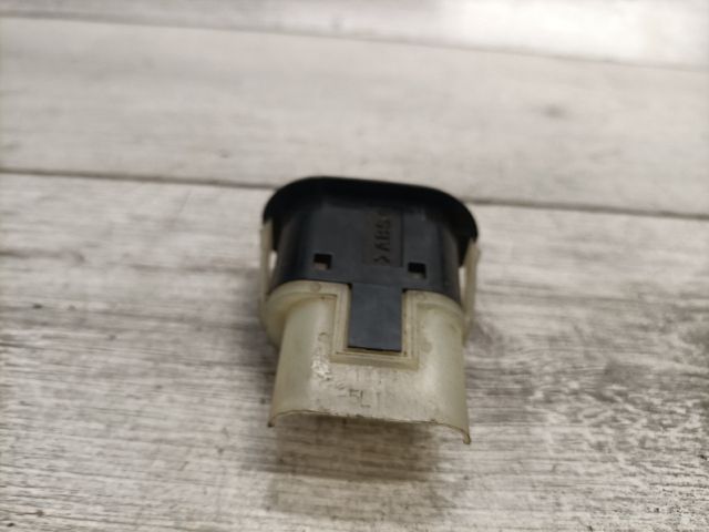 bontott SAAB 9-3 Motorháztető Nyitó Kar / Gomb