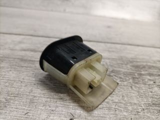 bontott SAAB 9-3 Motorháztető Nyitó Kar / Gomb