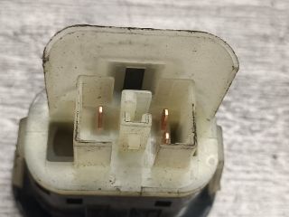 bontott SAAB 9-3 Motorháztető Nyitó Kar / Gomb