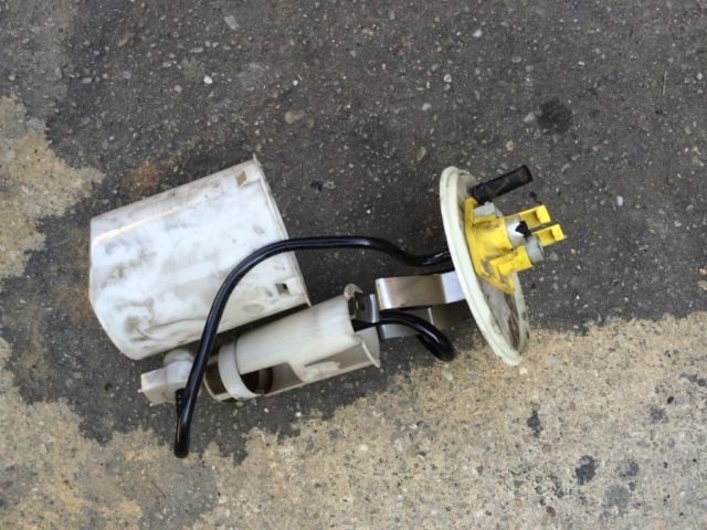 bontott SAAB 9-3 Tankajtó