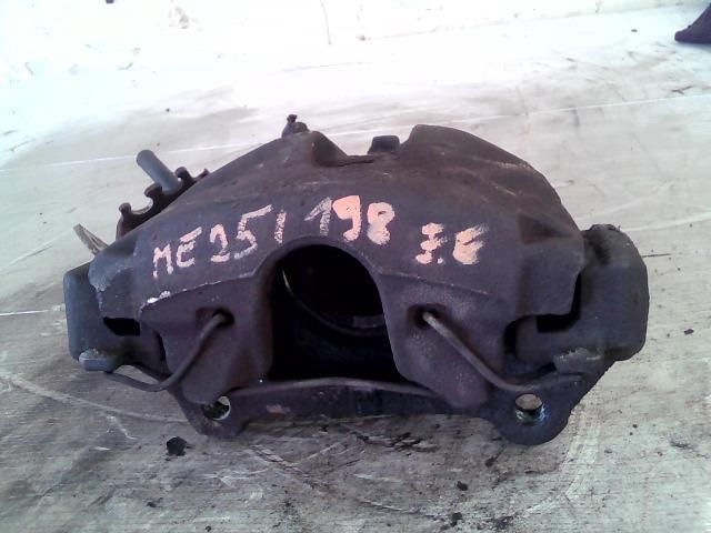 bontott SAAB 9-5 Jobb első Féknyereg Munkahengerrel