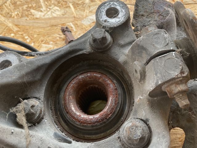 bontott SAAB 9-5 Jobb első Csonkállvány Kerékaggyal