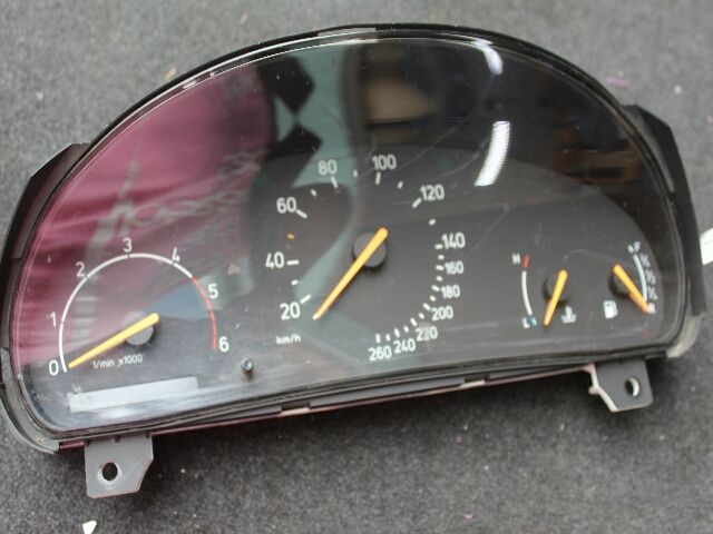 bontott SAAB 9-5 Kilométeróra