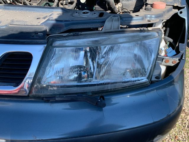 bontott SAAB 9-5 Bal Fényszóró