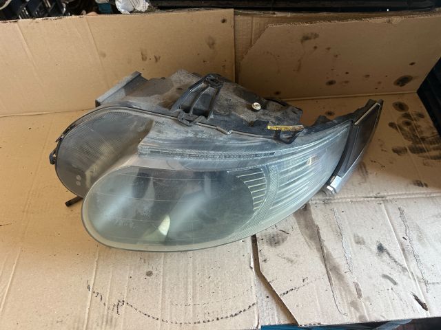 bontott SAAB 9-5 Bal Fényszóró